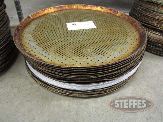 Approximately (25) 16- Thin Crust Pizza Pans_1.jpg